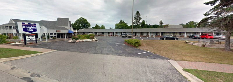 Villager Motel (Econo Lodge, Knights Inn) - 2022 Street View (newer photo)